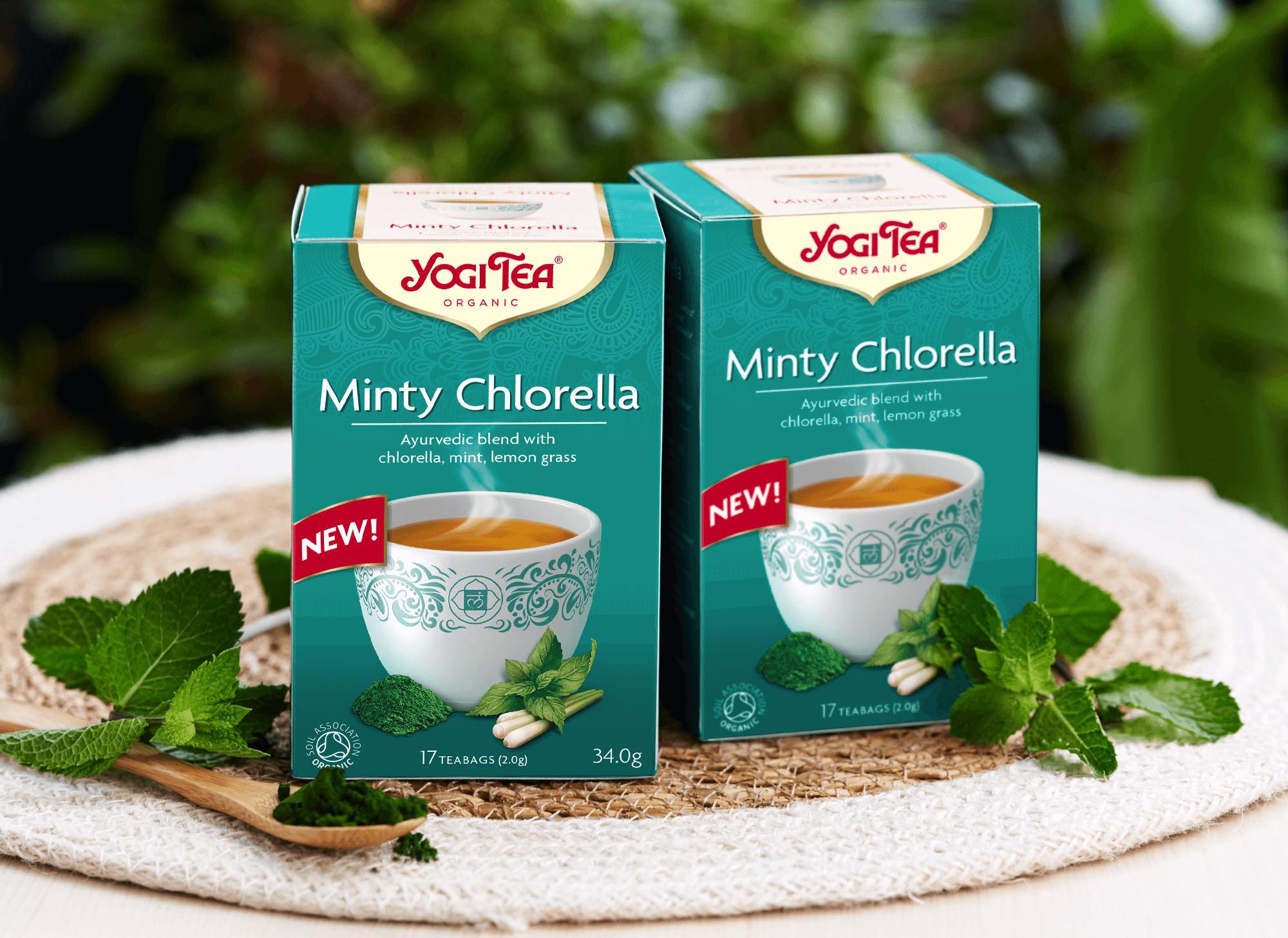 Two minty chlorella packshots on a table