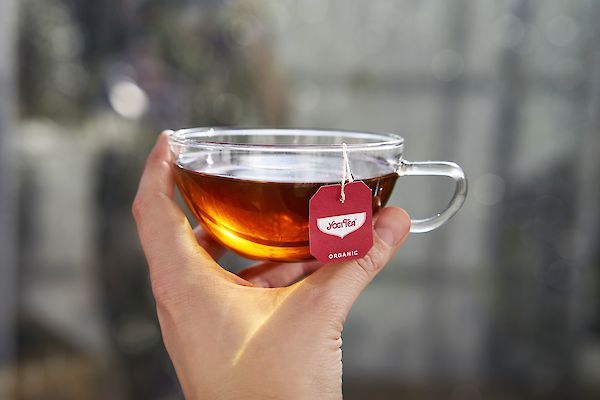 YOGI TEA® geeft zes tips voor een groene theetijd